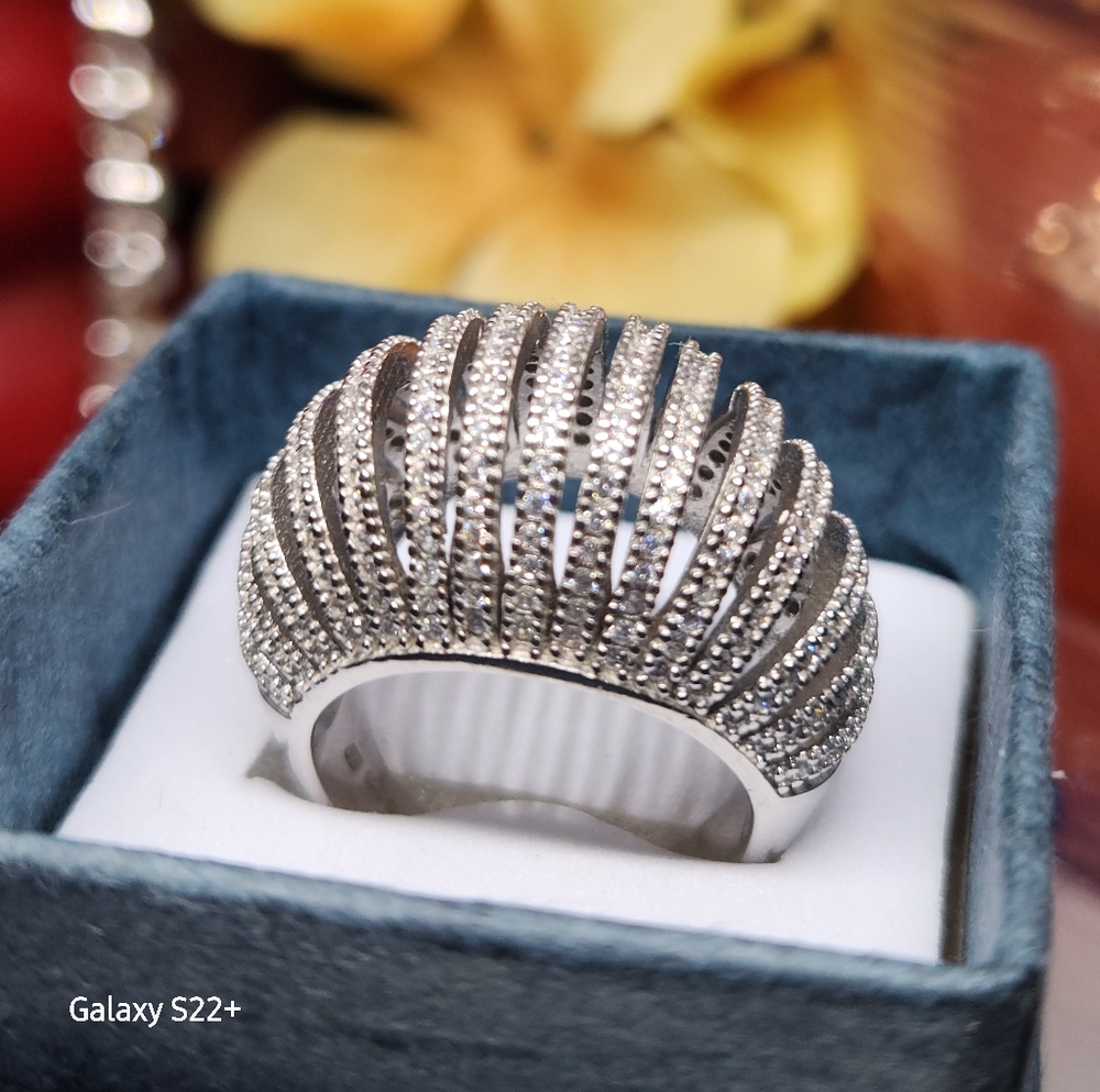Elegant Sterling Silver Women's Diamond Ring Size 6